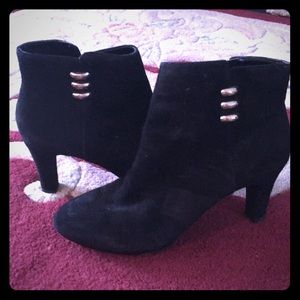 Anne Klein 7.5 booties